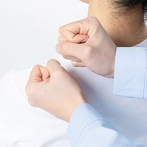 Massage Chair with SL Track 22 Nodes Foot Rollers and Heating Pads, Recliner Chair with Bluetooth Speakers, Neck Shoulder Back a